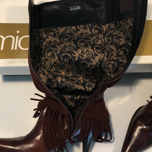 Women’s Brown Suede and Leather Boots - Picture 4 of 8